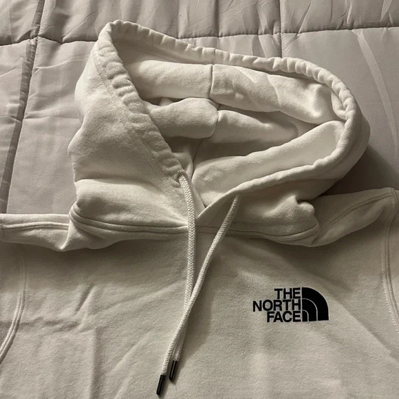 The North Face White Hoodie - Picture 6 of 9